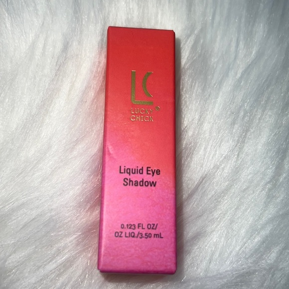 LUCKY CHICK LIQUID EYESHADOW BRAND NEW - Picture 5 of 9